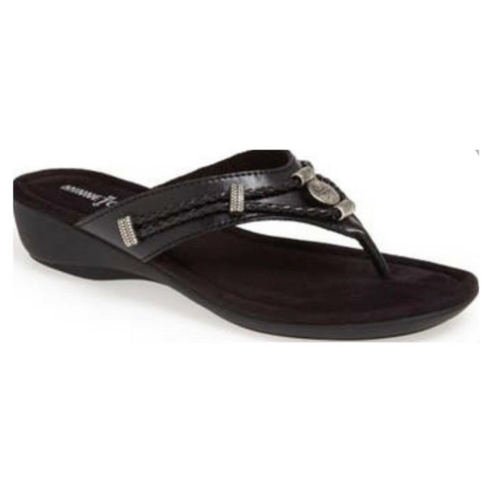 COPY - Minnetonka Silverthorne Black Leather Sandals Sz 8